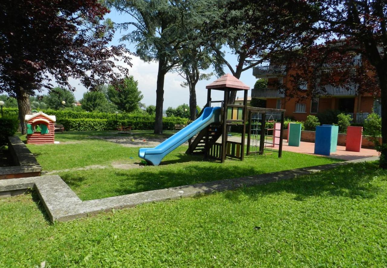 Appartamento Al Girasole Peschiera del Garda Esterno foto