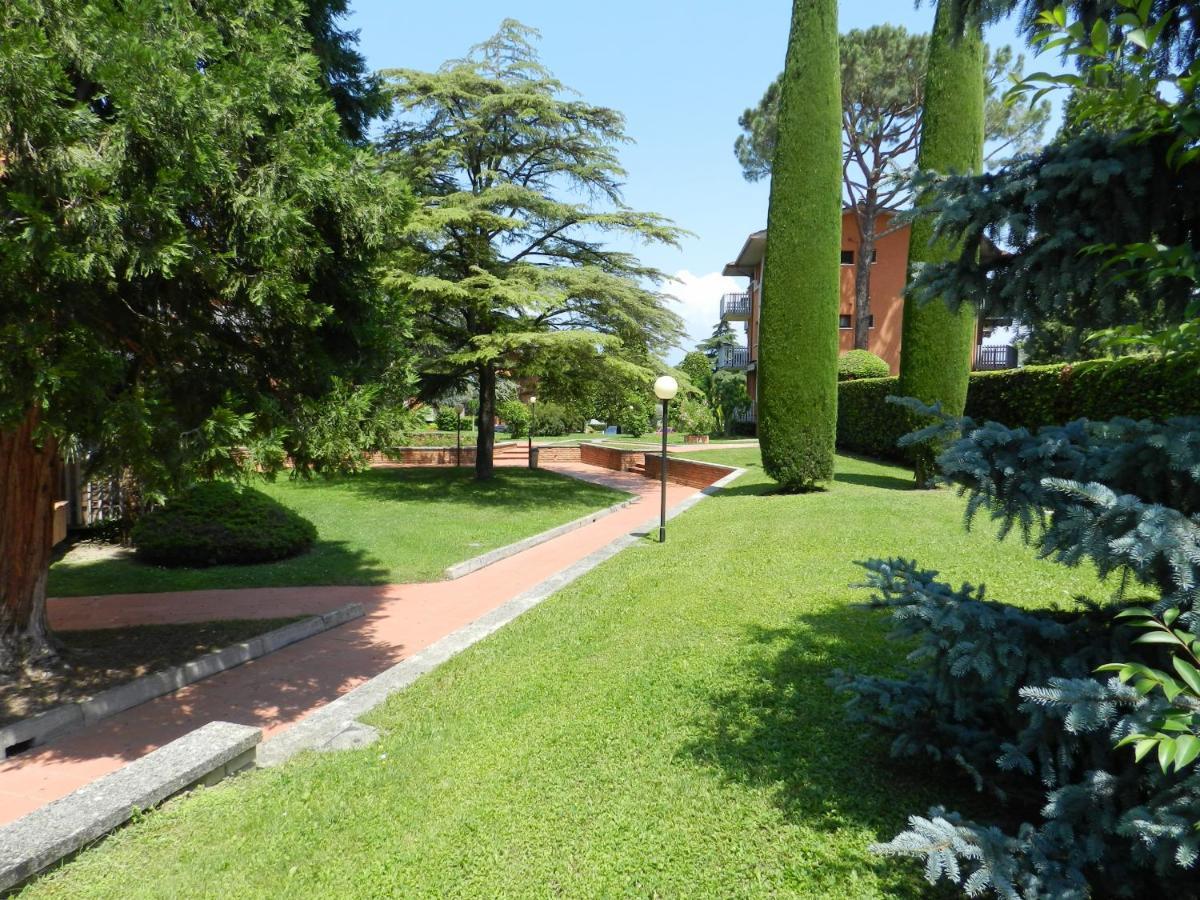 Appartamento Al Girasole Peschiera del Garda Esterno foto