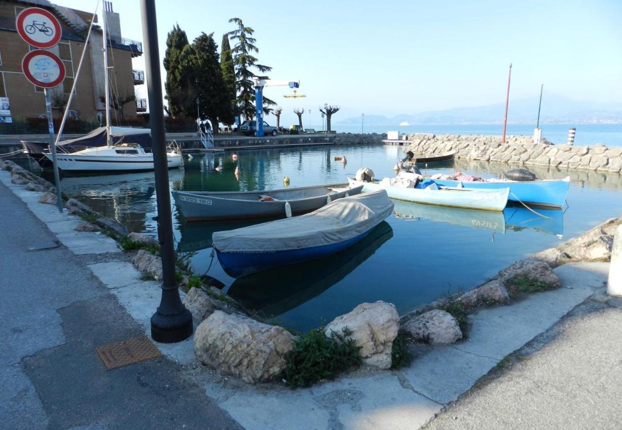 Appartamento Al Girasole Peschiera del Garda Esterno foto