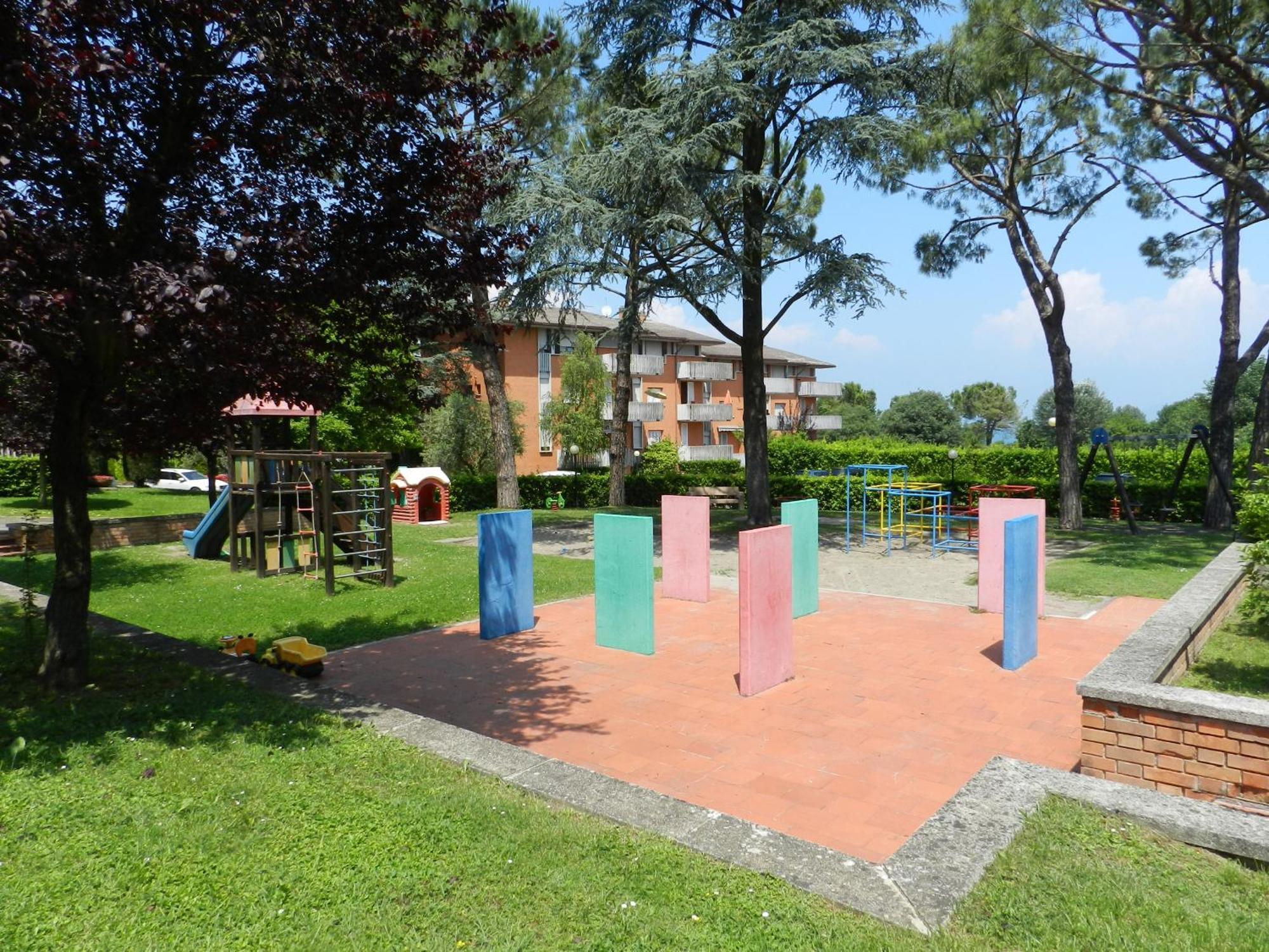 Appartamento Al Girasole Peschiera del Garda Esterno foto